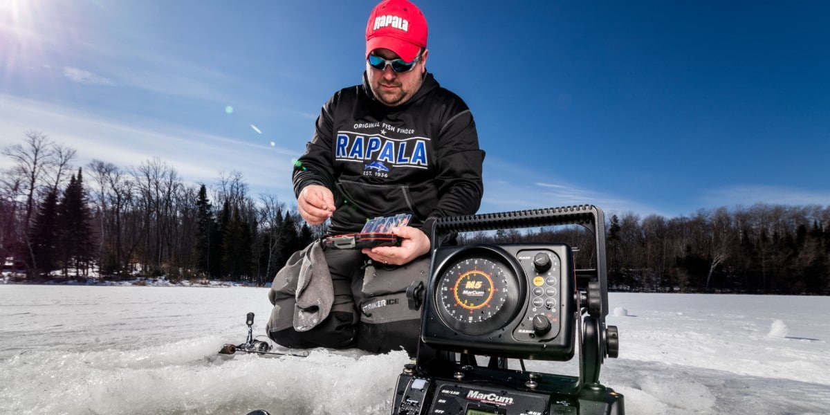 Ice Fishing Fish Finder vs. Flasher. What's the Best Option? - Fishing & Hunting